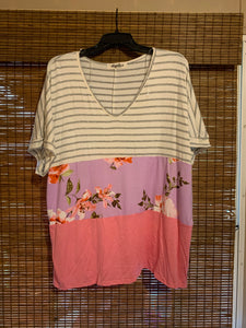 PLUS - Heather gray and floral top