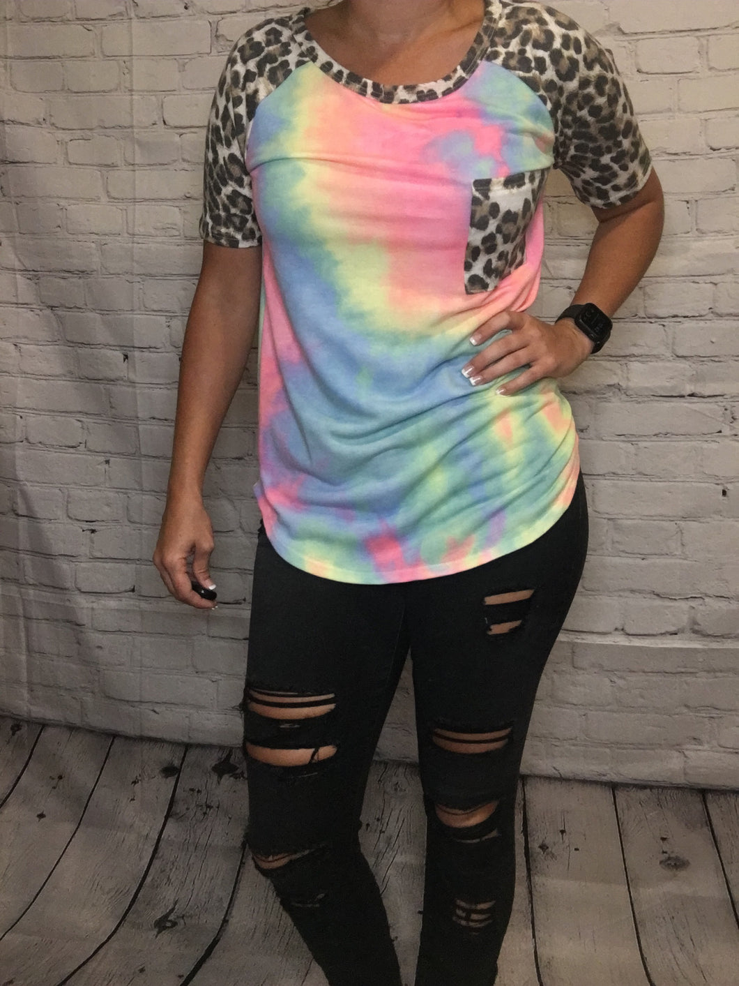 Tie dye leopard print tee