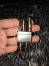 Load image into Gallery viewer, Chocolate leopard bracelet

