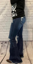 Load image into Gallery viewer, Destroyed Hem Flares
