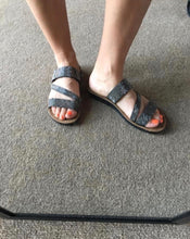 Load image into Gallery viewer, Sparkle sandals
