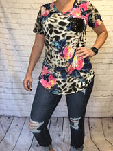 Load image into Gallery viewer, Leopard floral print top
