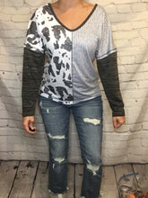 Load image into Gallery viewer, Grey color block long sleeve
