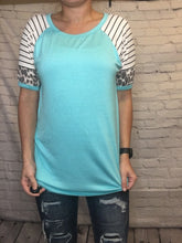 Load image into Gallery viewer, Mint blue color block
