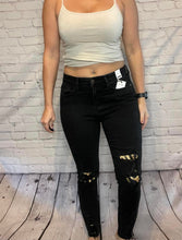 Load image into Gallery viewer, Leopard Patch Judy Blue Skinnies
